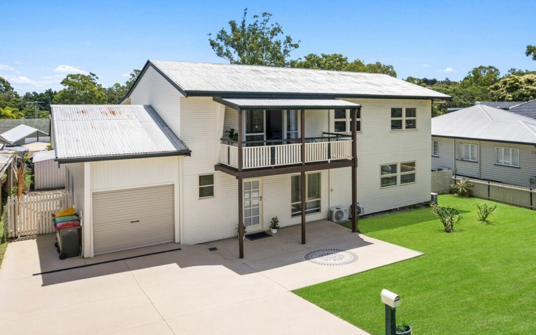 Holland Park West, QLD